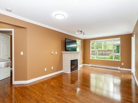 103 - 3625 Windcrest Drive, North Vancouver, BC V7G 2S6 | Ravenwoods Photo R3153802-4.jpg