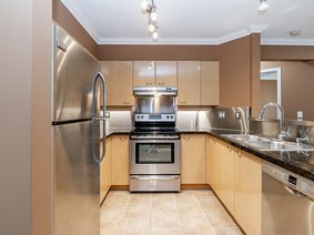 103 - 3625 Windcrest Drive, North Vancouver, BC V7G 2S6 | Ravenwoods Photo 1