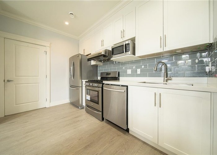 2216 Mannering Avenue, Vancouver, BC V5N 3C4 | YewBrook Place Photo 39