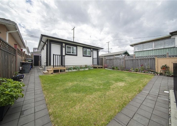 2216 Mannering Avenue, Vancouver, BC V5N 3C4 | YewBrook Place Photo 28