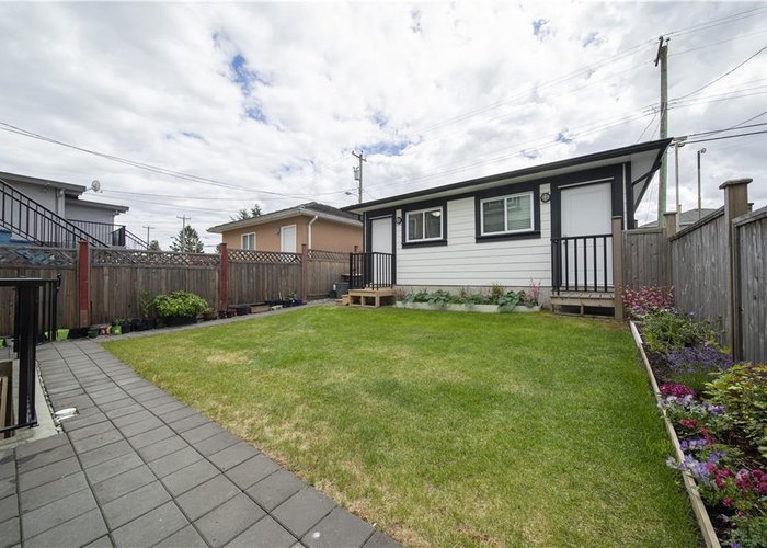 2216 Mannering Avenue, Vancouver, BC V5N 3C4 | YewBrook Place Photo 29