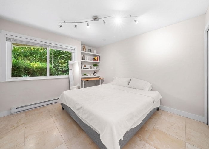 4 - 230 16TH Street, North Vancouver, BC V7M 1T6 | 230 West 16th Street Photo 59
