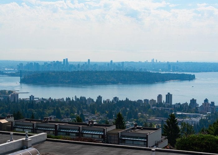210 - 2274 Folkestone Way, West Vancouver, BC V7S 2X7 | The Summit Photo 67