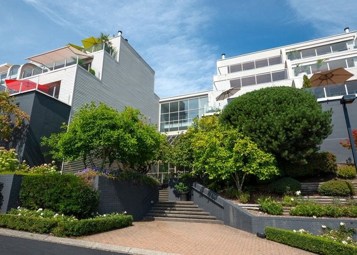 210 - 2274 Folkestone Way, West Vancouver, BC V7S 2X7 | The Summit Photo 40