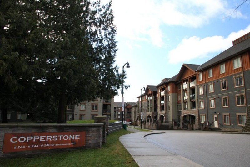 Copperstone - 240 Sherbrooke Street
