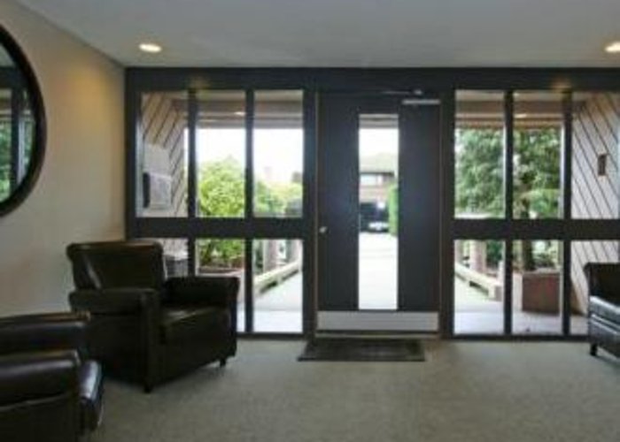 Harbour Shores - 2336 Wall Street