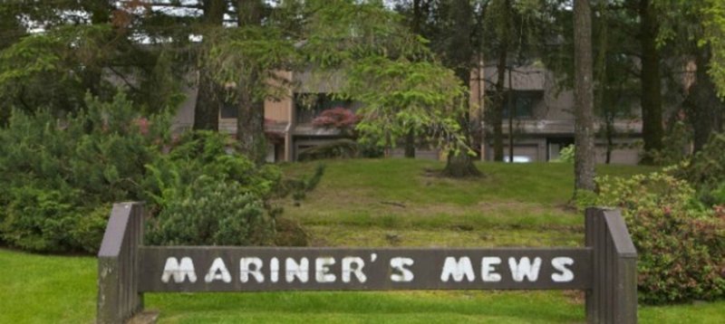 Mariner Mews - 2980 Mariner Way