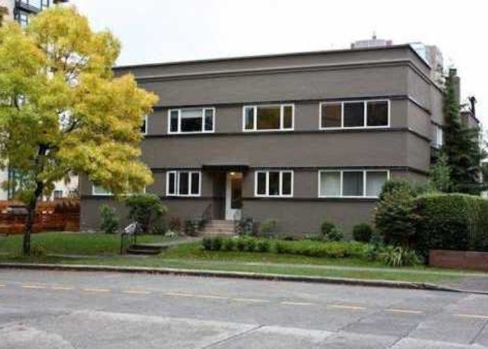 Kerrisdale Crest - 2296 39th Ave