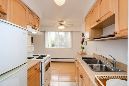 Still Photo for a 1 Bedroom Apartment in New Westminster