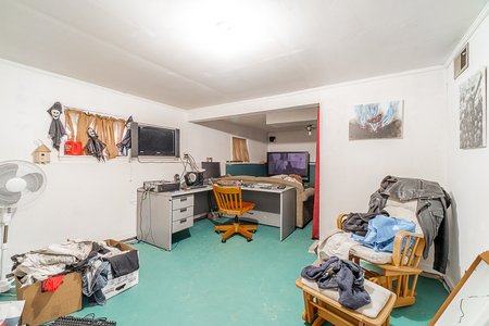 Still Photo for a 2 Bedroom House in Burnaby
