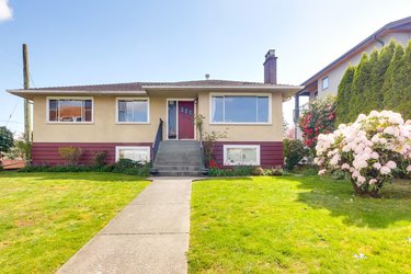 Real estate photography for a 3 Bedroom House in Burnaby