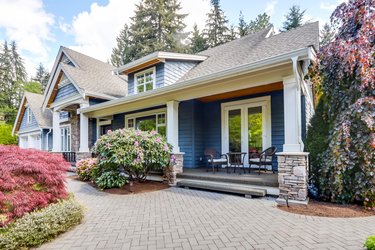 Real estate photography for a 4 Bedroom House in West Vancouver
