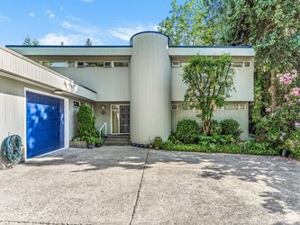 Real estate photography for a 4 Bedroom House in Coquitlam