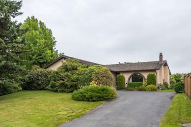 Real estate photography for a 3 Bedroom House in Mission