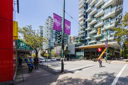 Lancaster Gate 1720 Barclay Street, Vancouver