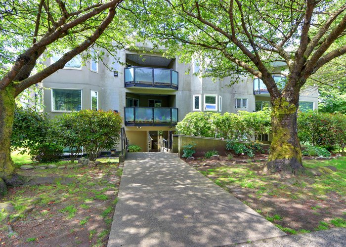 Harbour Court - 175 4th Street