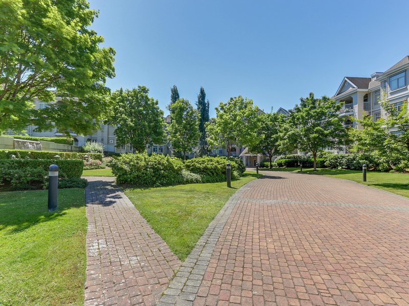 Bayberry Lane 20894 57 Ave, Langley