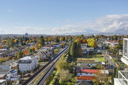 Queen's Court 3455 Ascot Place, Vancouver