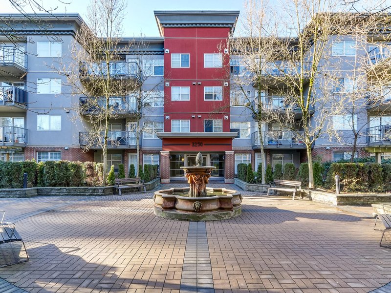 The Square 3260 St johns Street, Port moody