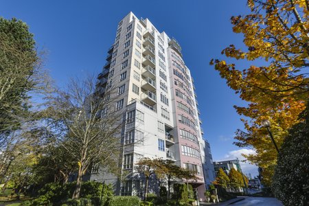 Queen's Court 3455 Ascot Place, Vancouver