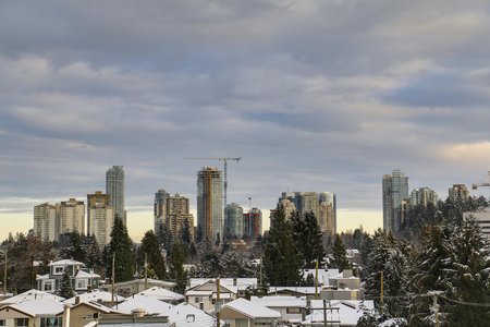 Queen's Court 3455 Ascot Place, Vancouver